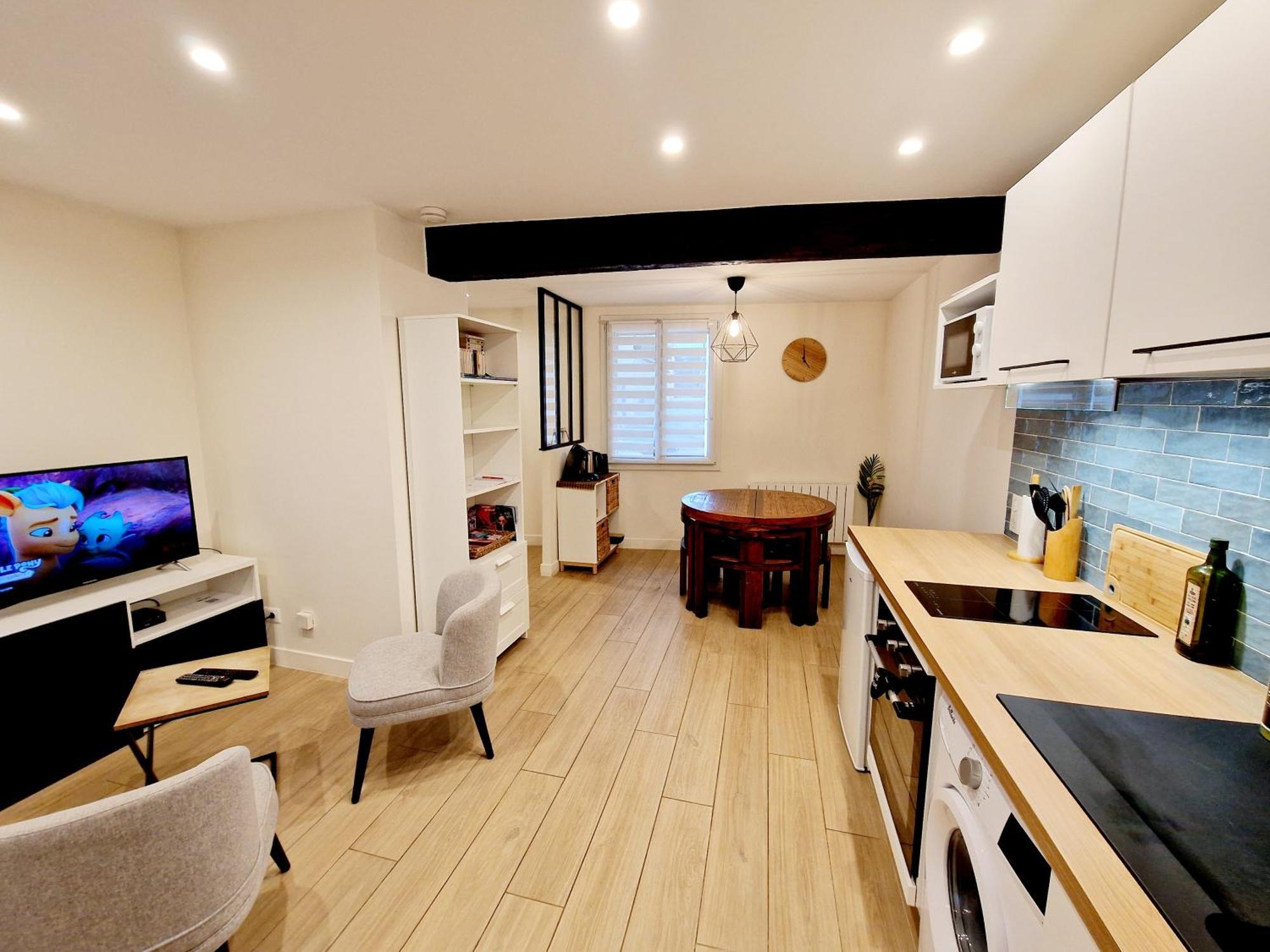 Studio Entierement Equipe Cailloux-sur-Fontaines エクステリア 写真